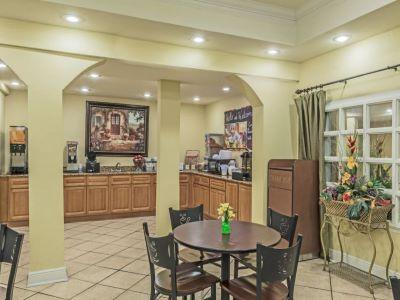 Hotel Super 8 By Wyndham