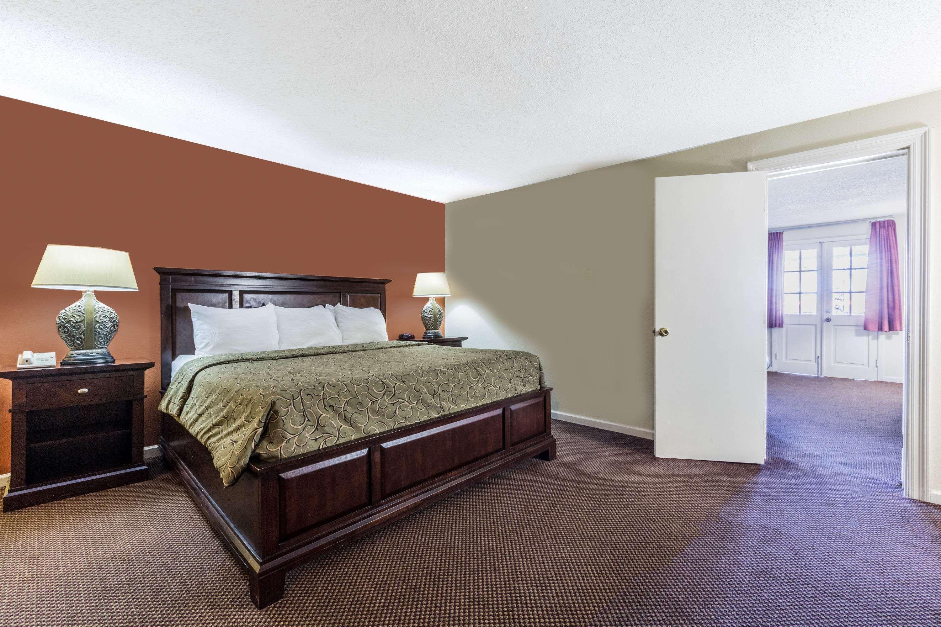 Super 8 By Wyndham 2*