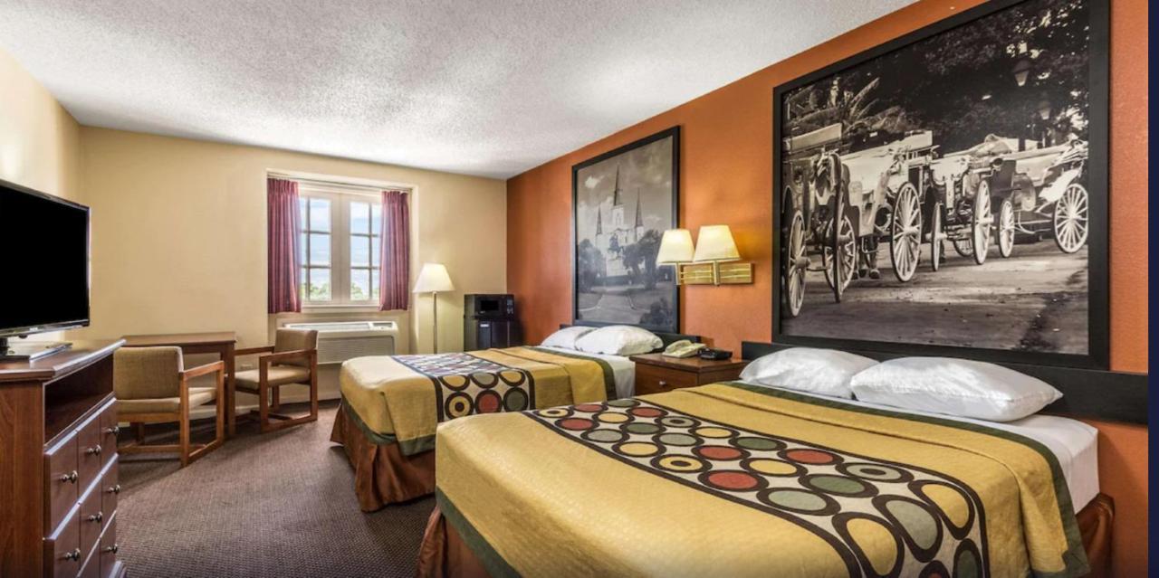 Hotel Super 8 By Wyndham 2*